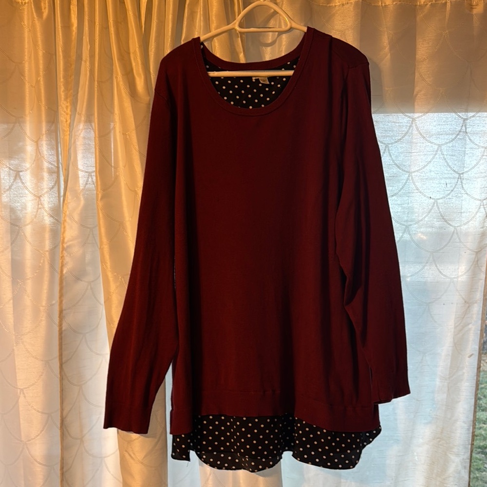 Croft & Barrow Burgundy and Black Crew Neck Sweater
